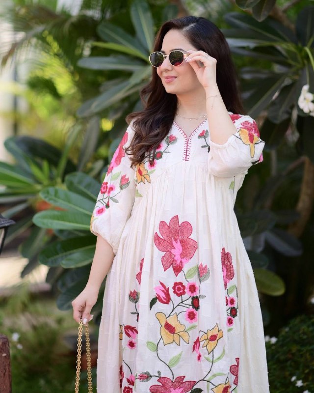 This Summer Season Wear Trendy Co-Ord Set With Embroidery Work (LG-2111)