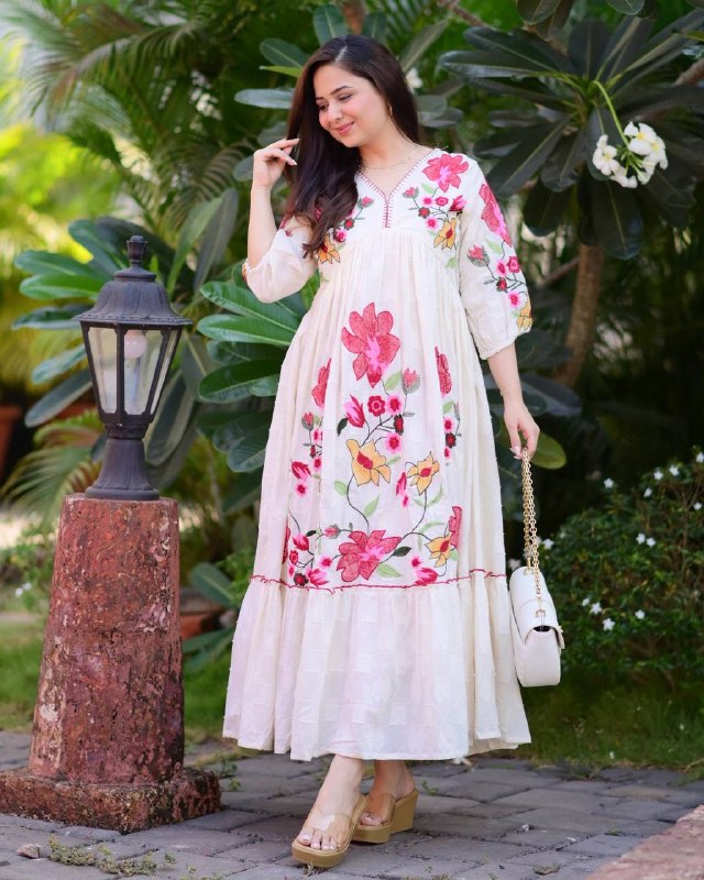 This Summer Season Wear Trendy Co-Ord Set With Embroidery Work (LG-2111)