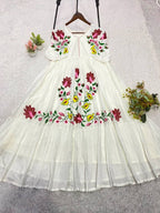 This Summer Season Wear Trendy Co-Ord Set With Embroidery Work (LG-2111)