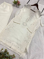 This Season Wear Our Beautiful Real Mirror With Embroidered Top , Salwaar With Dupatta (LG-2107)