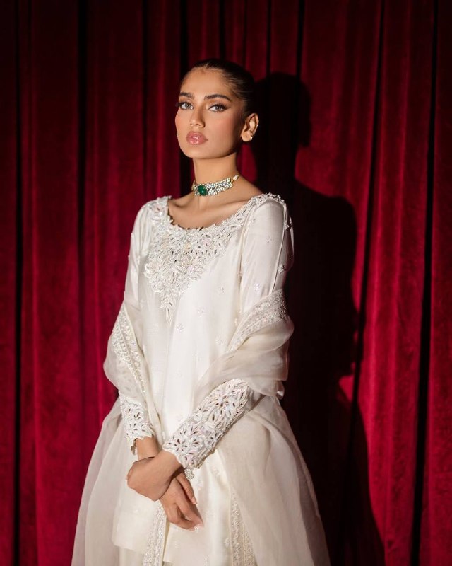 Real Modling This Season Wear Our Sequence Embroidery Worked Top, Farsi Salwaar With Dupatta (LG-2074)