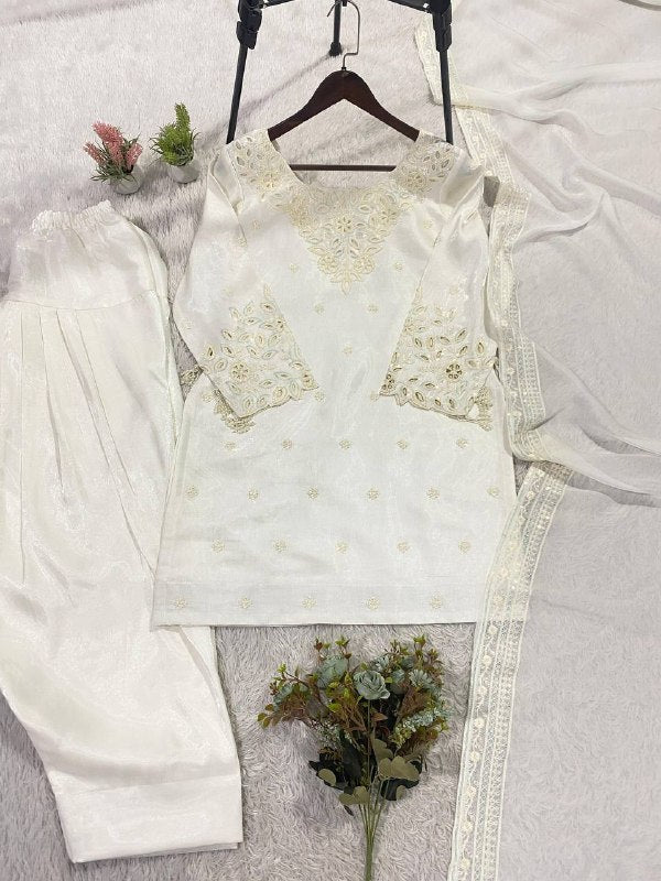 Real Modling This Season Wear Our Sequence Embroidery Worked Top, Farsi Salwaar With Dupatta (LG-2074)
