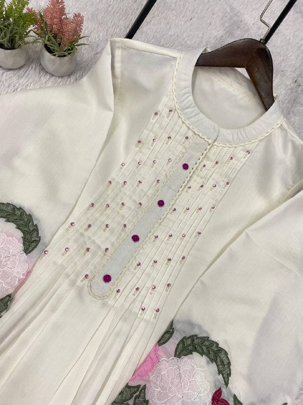 Ivory Trendy Co-ord Set with Floral Embroidery Work
